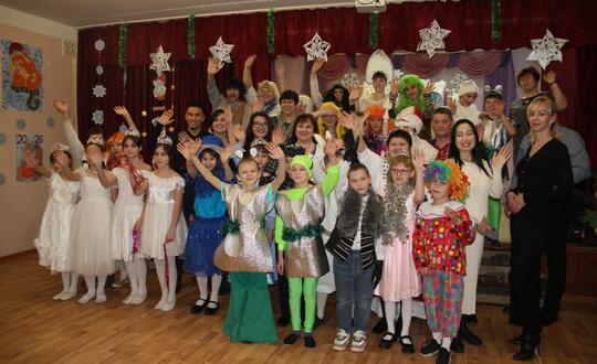 НГО поздравило ребятишек школы-интерната с Новым годом!